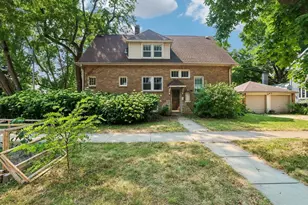802 Emerson St, Madison, WI 53715 - Photo 4