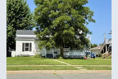 329 Hollister Avenue, Tomah, WI 54660 - Photo 4