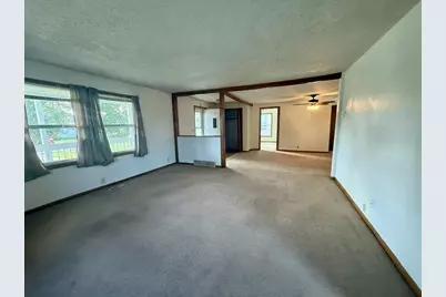 329 Hollister Avenue, Tomah, WI 54660 - Photo 6