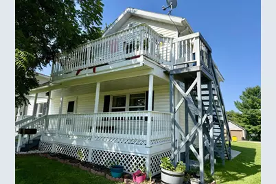 329 Hollister Avenue, Tomah, WI 54660 - Photo 2