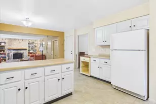 6909 Colony Dr, Madison, WI 53717 - Photo 18