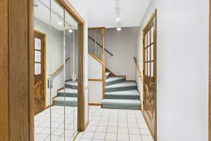 6909 Colony Dr, Madison, WI 53717 - Photo 6