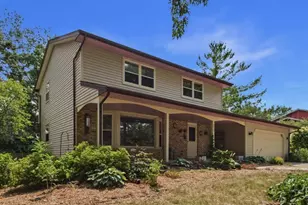 6909 Colony Dr, Madison, WI 53717 - Photo 2