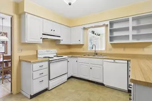 6909 Colony Dr, Madison, WI 53717 - Photo 16