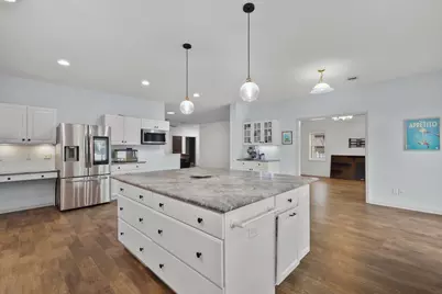 700 Paradise Drive, Stoughton, WI 53589 - Photo 12