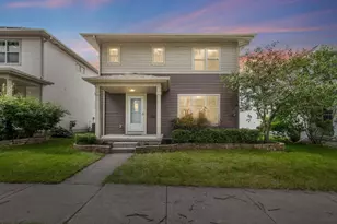7026 Heather Glen Dr, Madison, WI 53719 - Photo 2