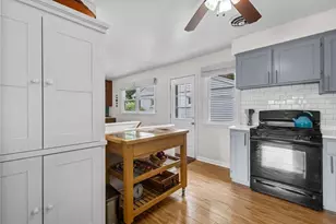 110 Buckingham Ln, Madison, WI 53714 - Photo 10