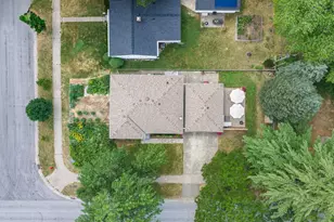110 Buckingham Ln, Madison, WI 53714 - Photo 44