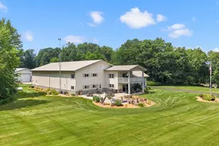 E6789 Loop Rd, Reedsburg, WI 53959 - Photo 2