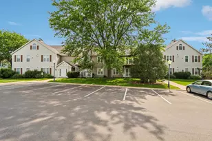 809 Harbor House Dr, Madison, WI 53719 - Photo 4