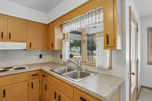 520 6th St, Waunakee, WI 53597 - Photo 12