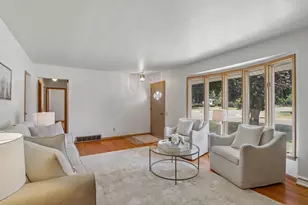 520 6th St, Waunakee, WI 53597 - Photo 4