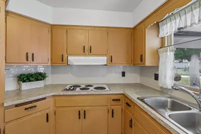 520 6th Street, Waunakee, WI 53597 - Photo 14