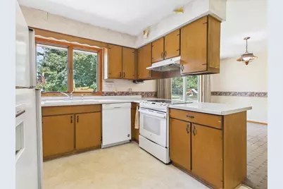 105 Holman Road, Deerfield, WI 53531 - Photo 16