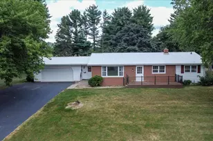 105 Holman Rd, Deerfield, WI 53531 - Photo 1