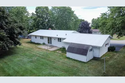 105 Holman Road, Deerfield, WI 53531 - Photo 4
