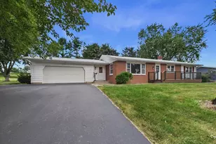 105 Holman Rd, Deerfield, WI 53531 - Photo 6