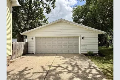 1518 23rd Avenue, Monroe, WI 53566 - Photo 6