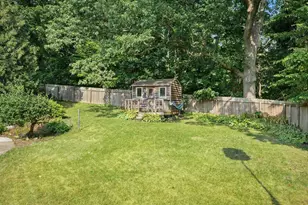 6211 Indian Mound Dr, Mcfarland, WI 53558 - Photo 10