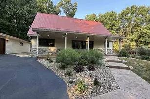 E9420 Wildflower Dr, Reedsburg, WI 53959 - Photo 8