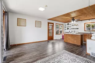 40 Bayer Ln, Wisconsin Dells, WI 53965 - Photo 4