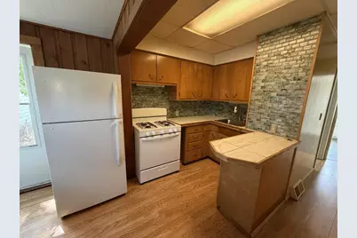 1734 Fayette Avenue, Beloit, WI 53511 - Photo 6