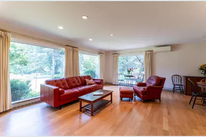 25 Hiawatha Circle, Madison, WI 53711 - Photo 2