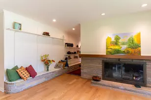 25 Hiawatha Cir, Madison, WI 53711 - Photo 6