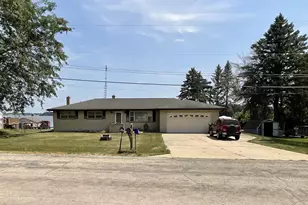 N7418 Edgewater Dr, Beaver Dam, WI 53916 - Photo 2