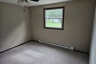 625 Cross St, Poynette, WI 53955 - Photo 8