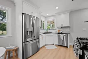4013 Duke St, Madison, WI 53704 - Photo 6