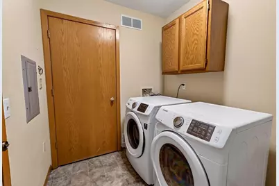 6609 Raymond Road, Madison, WI 53711 - Photo 38