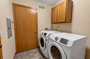 6609 Raymond Rd, Madison, WI 53711 - Photo 38