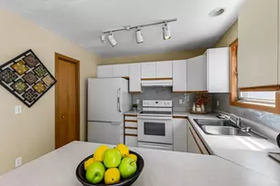 6609 Raymond Rd, Madison, WI 53711 - Photo 14