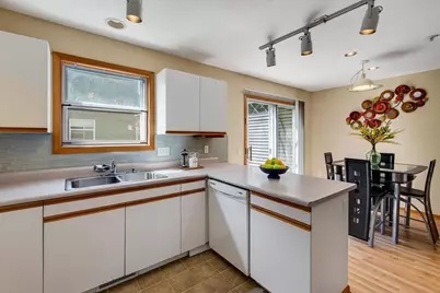 6609 Raymond Road, Madison, WI 53711 - Photo 20