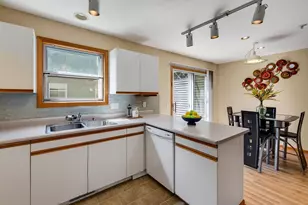 6609 Raymond Rd, Madison, WI 53711 - Photo 20