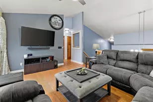 1817 Anhalt Dr, Madison, WI 53704 - Photo 4