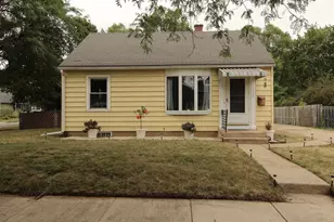 1525 Merrill St, Beloit, WI 53511 - Photo 2
