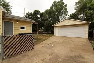1525 Merrill St, Beloit, WI 53511 - Photo 4