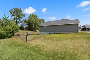 N6736 Clover Ln, Pardeeville, WI 53954 - Photo 54