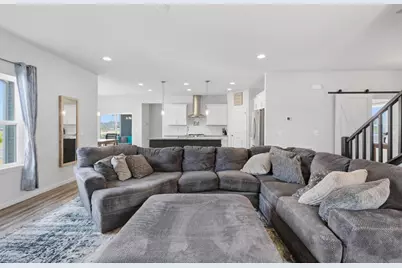 353 Bella Way, Sun Prairie, WI 53590 - Photo 16