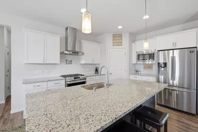 353 Bella Way, Sun Prairie, WI 53590 - Photo 6