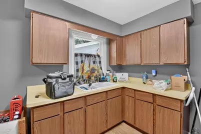 2111 S Osborne Avenue, Janesville, WI 53546 - Photo 8