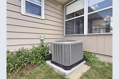1429 N Pontiac Drive, Janesville, WI 53545 - Photo 38