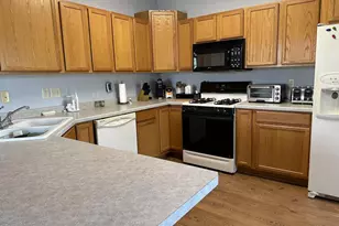 911 Herriot Dr, Mauston, WI 53948 - Photo 10