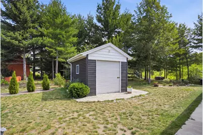 109 Sunset Circle, Lake Delton, WI 53965 - Photo 10