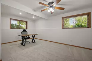 391 N Heatherstone Dr, Sun Prairie, WI 53590 - Photo 32