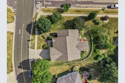 391 N Heatherstone Drive, Sun Prairie, WI 53590 - Photo 38
