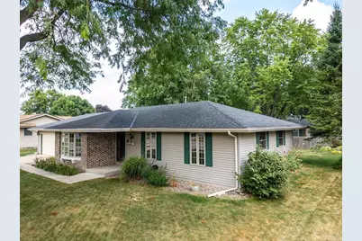 842 N Wright Road, Janesville, WI 53546 - Photo 2