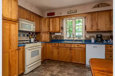 842 N Wright Road, Janesville, WI 53546 - Photo 16